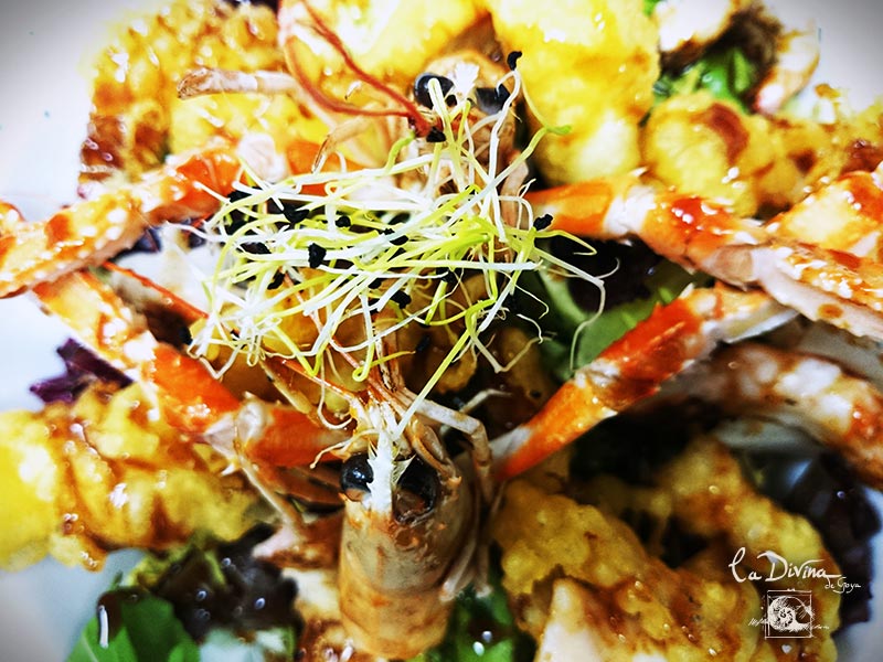 calamar en tempura y cigalitas